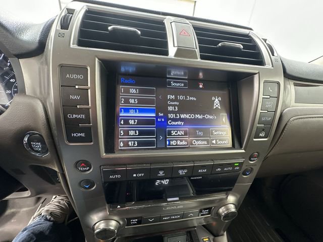 Used 2016 Lexus GX 460 image 13