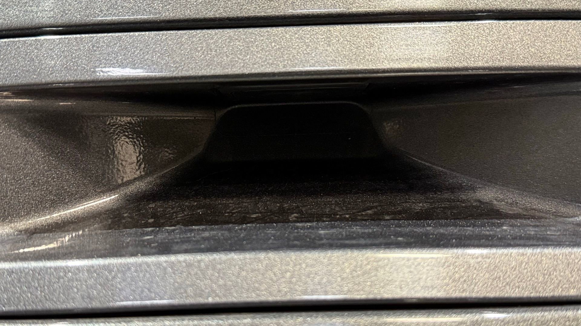 Used 2018 Ford Explorer XLT w/ Equipment Group 201A image 30