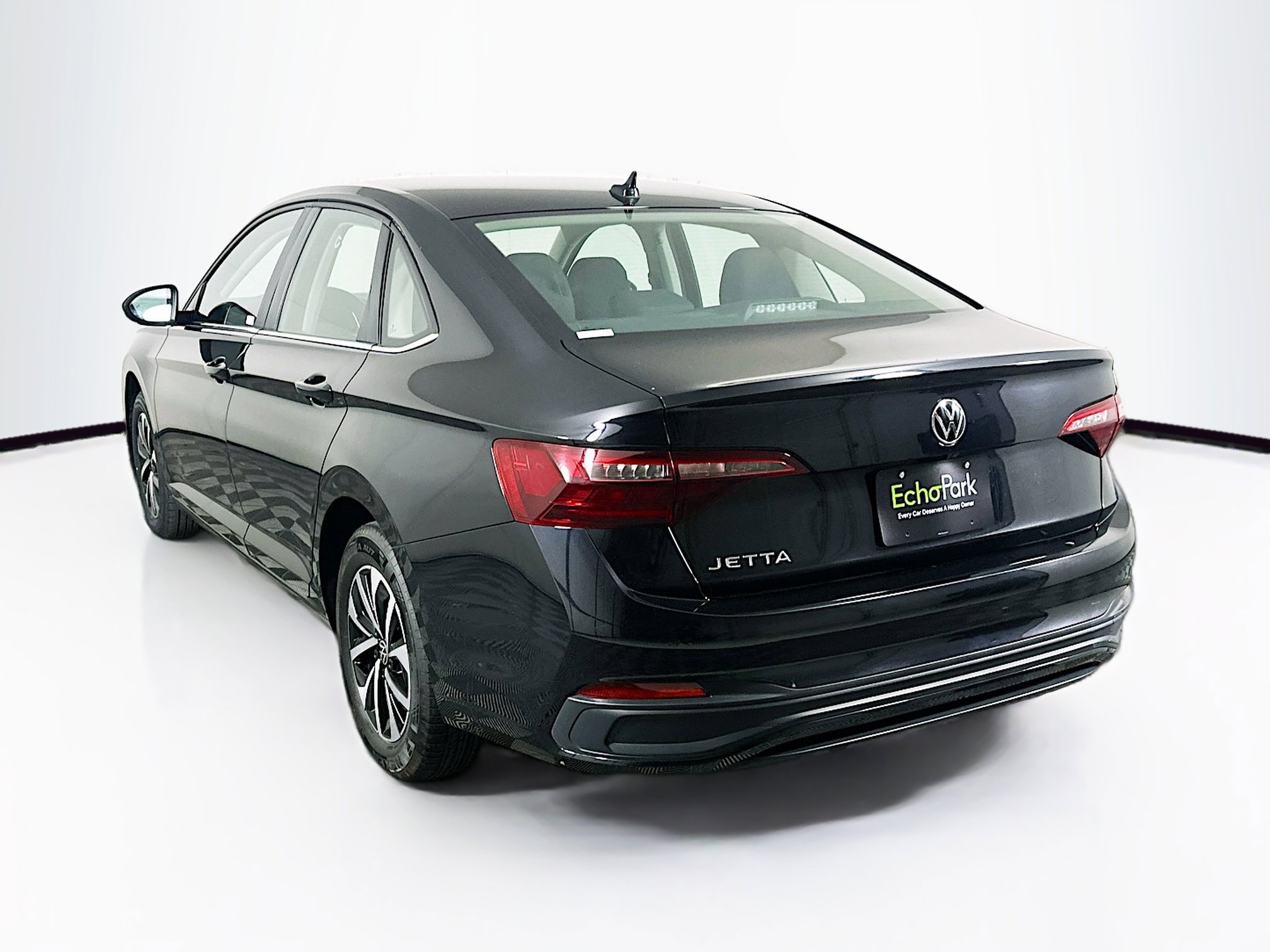 Used 2024 Volkswagen Jetta S FWD image 5