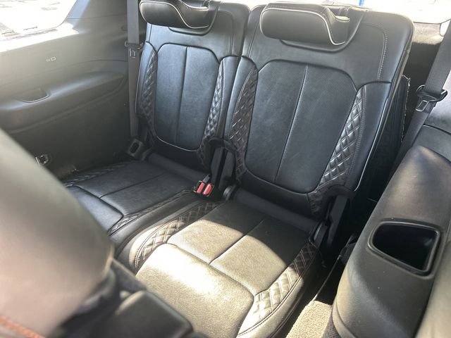 Used 2022 Jeep Grand Cherokee L Summit w/ Luxury Tech Group V image 31