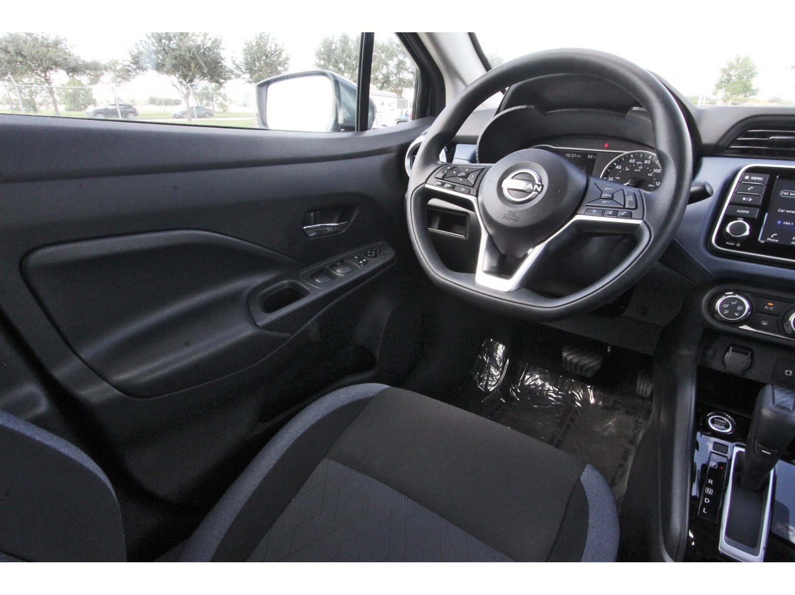 Certified 2025 Nissan Versa SV w/ Trunk Package FWD image 12
