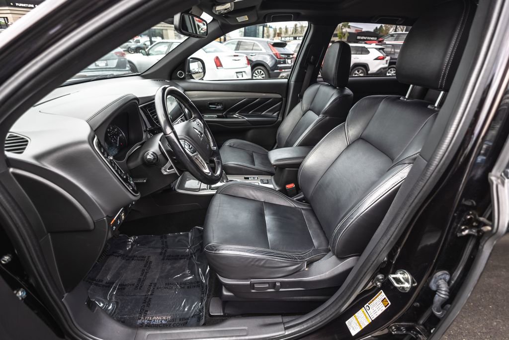 Used 2019 Mitsubishi Outlander GT image 21