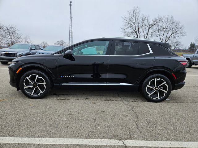 Used 2025 Chevrolet Equinox EV LT image 4
