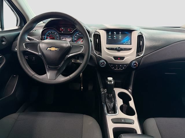 Used 2017 Chevrolet Cruze LS FWD image 22