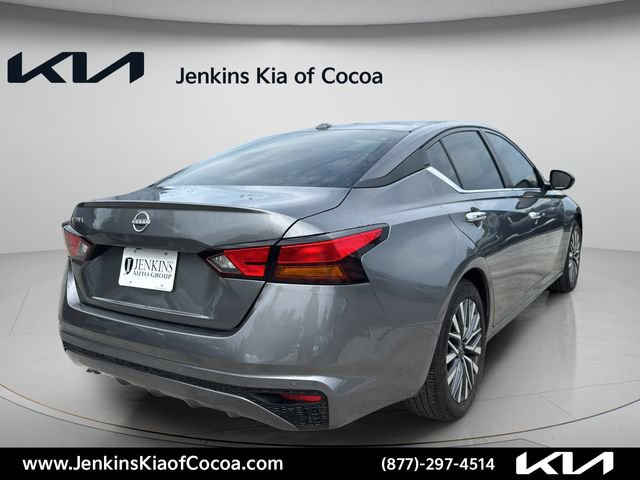 Used 2025 Nissan Altima 2.5 SV FWD image 5