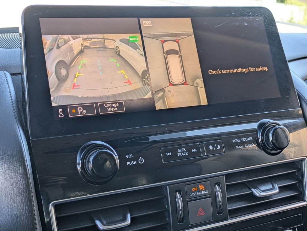 Used 2023 Nissan Armada SL RWD image 16