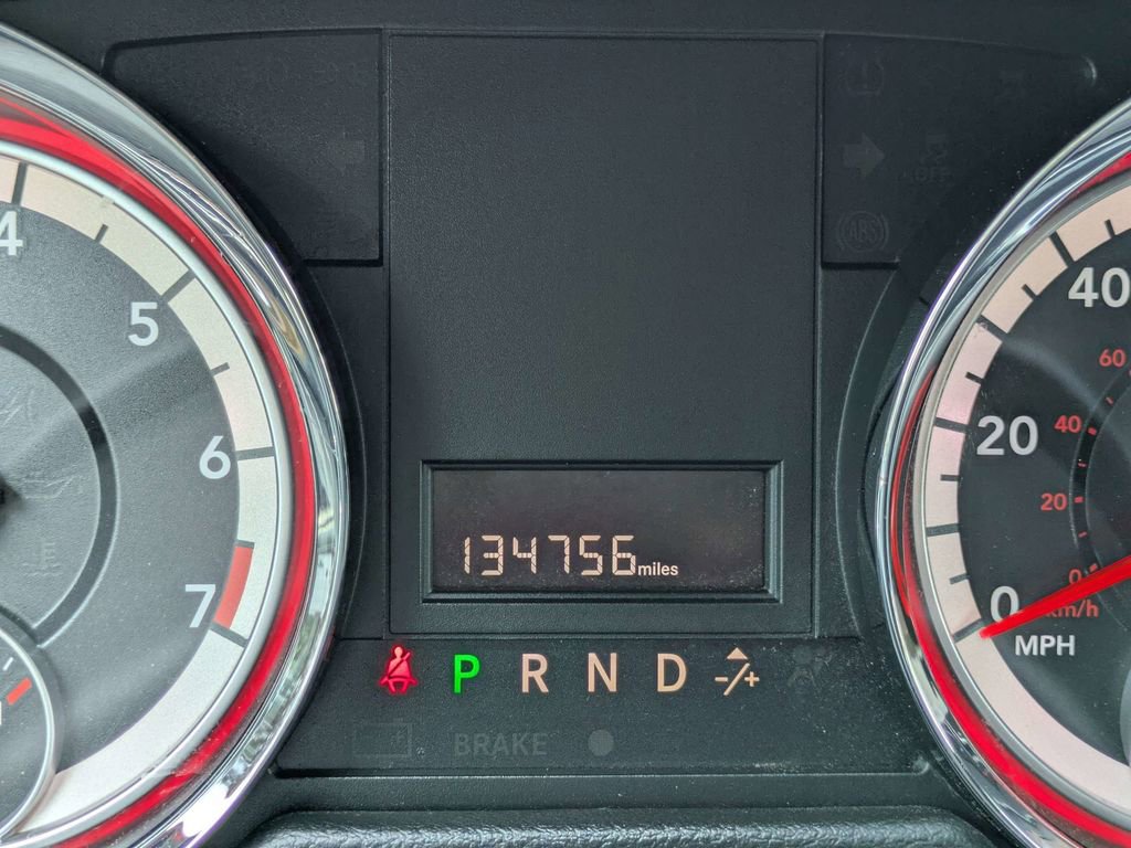 Used 2018 Dodge Grand Caravan SE image 27