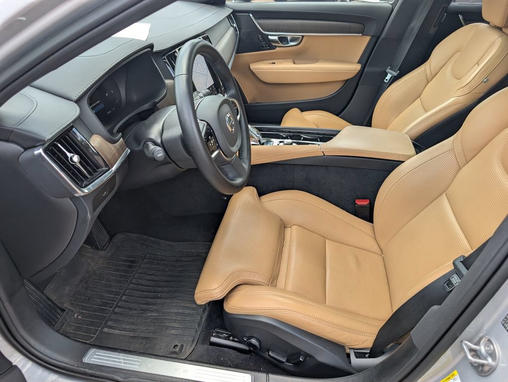 Used 2023 Volvo V90 B6 Cross Country Ultimate AWD/4WD image 10