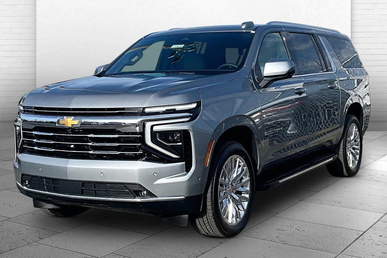 New 2026 Chevrolet Suburban LT w/ Comfort Package AWD/4WD image 2