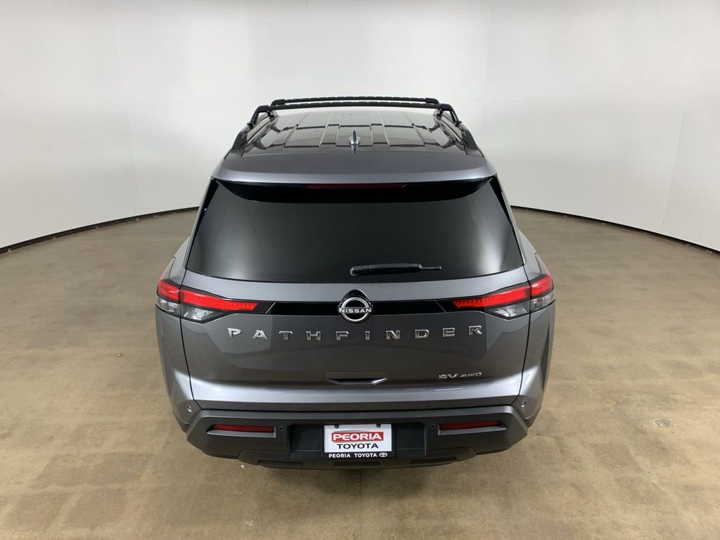 Used 2023 Nissan Pathfinder SV image 11