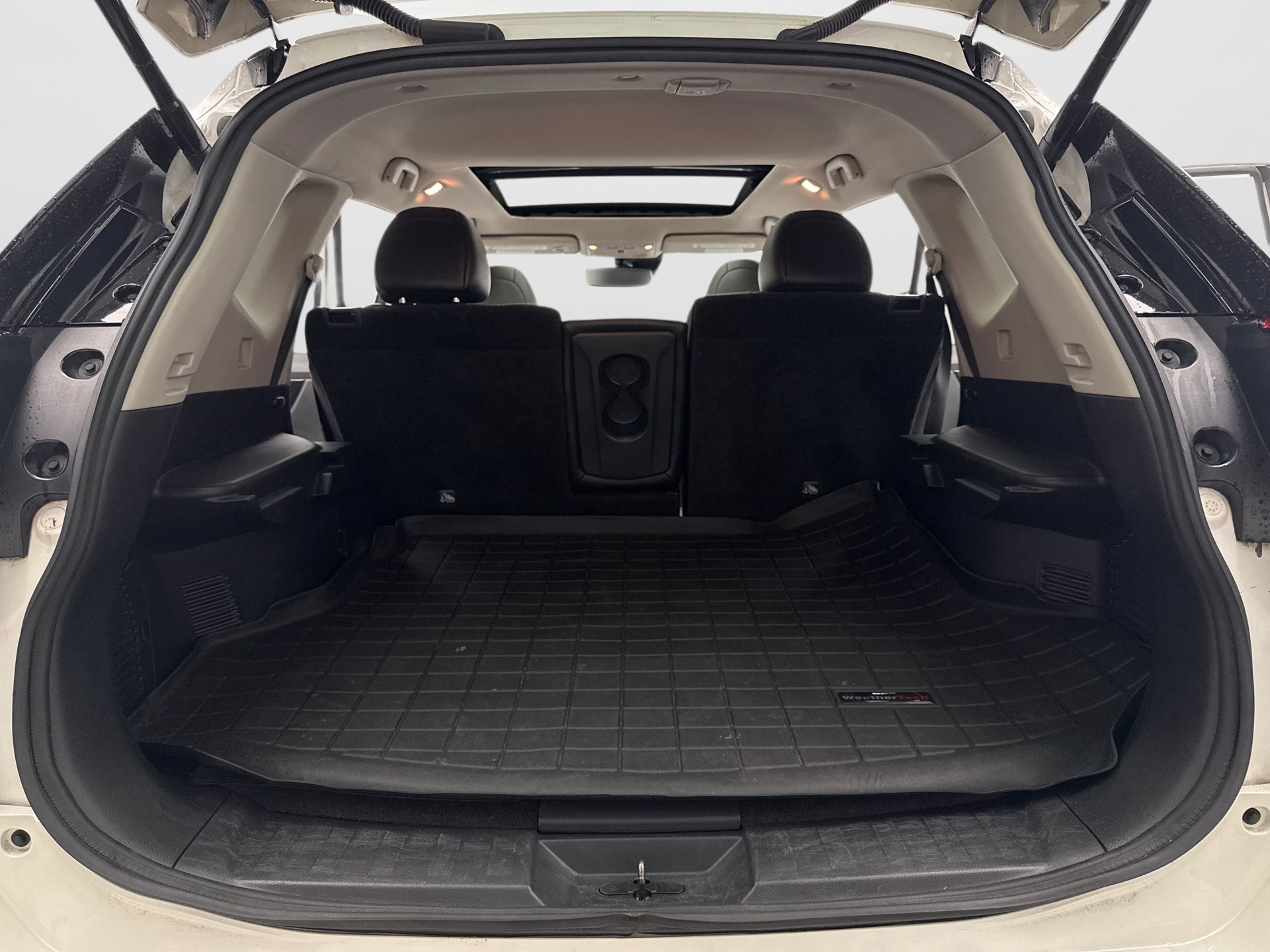 Used 2019 Nissan Rogue SL w/ Premium Package AWD/4WD image 17