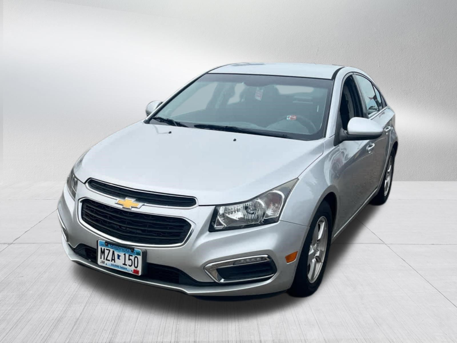 Used 2015 Chevrolet Cruze LT FWD image 3
