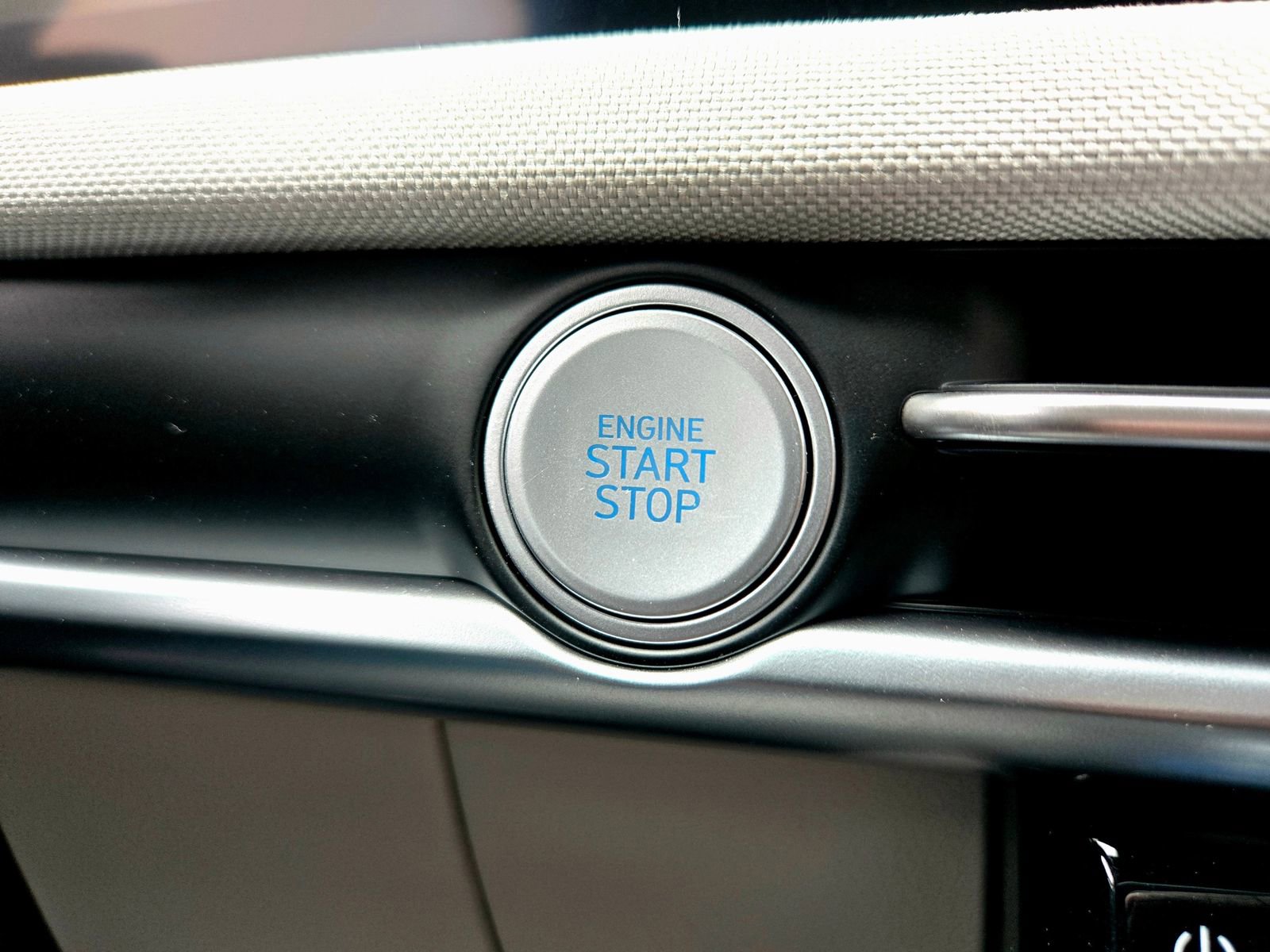 New 2026 Hyundai Tucson Limited image 14