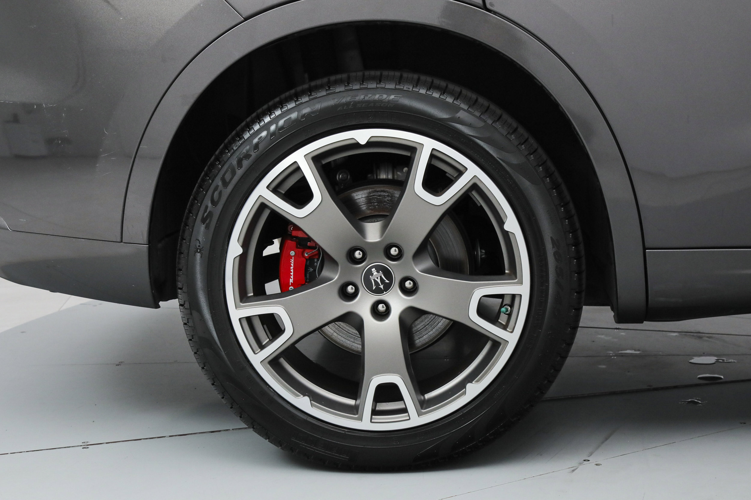 Certified 2023 Maserati Levante GT AWD/4WD image 20