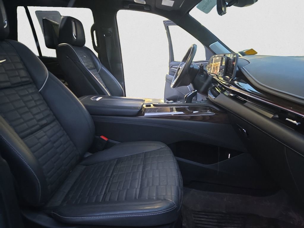 Certified 2023 Cadillac Escalade Sport Platinum image 17