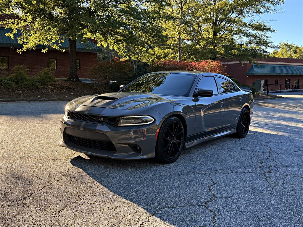 Used 2019 Dodge Charger Scat Pack RWD image 1