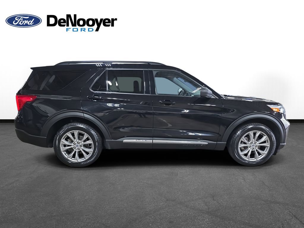Used 2023 Ford Explorer XLT w/ Equipment Group 202A image 5