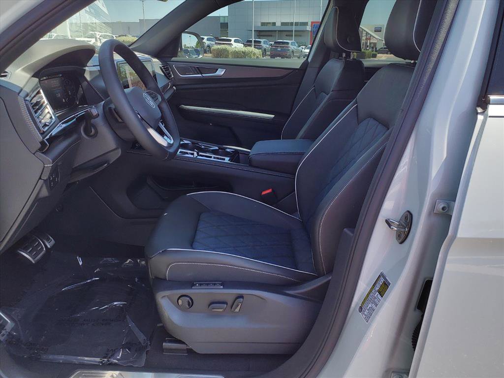 New 2026 Volkswagen Atlas Cross Sport SEL Premium R-Line image 8