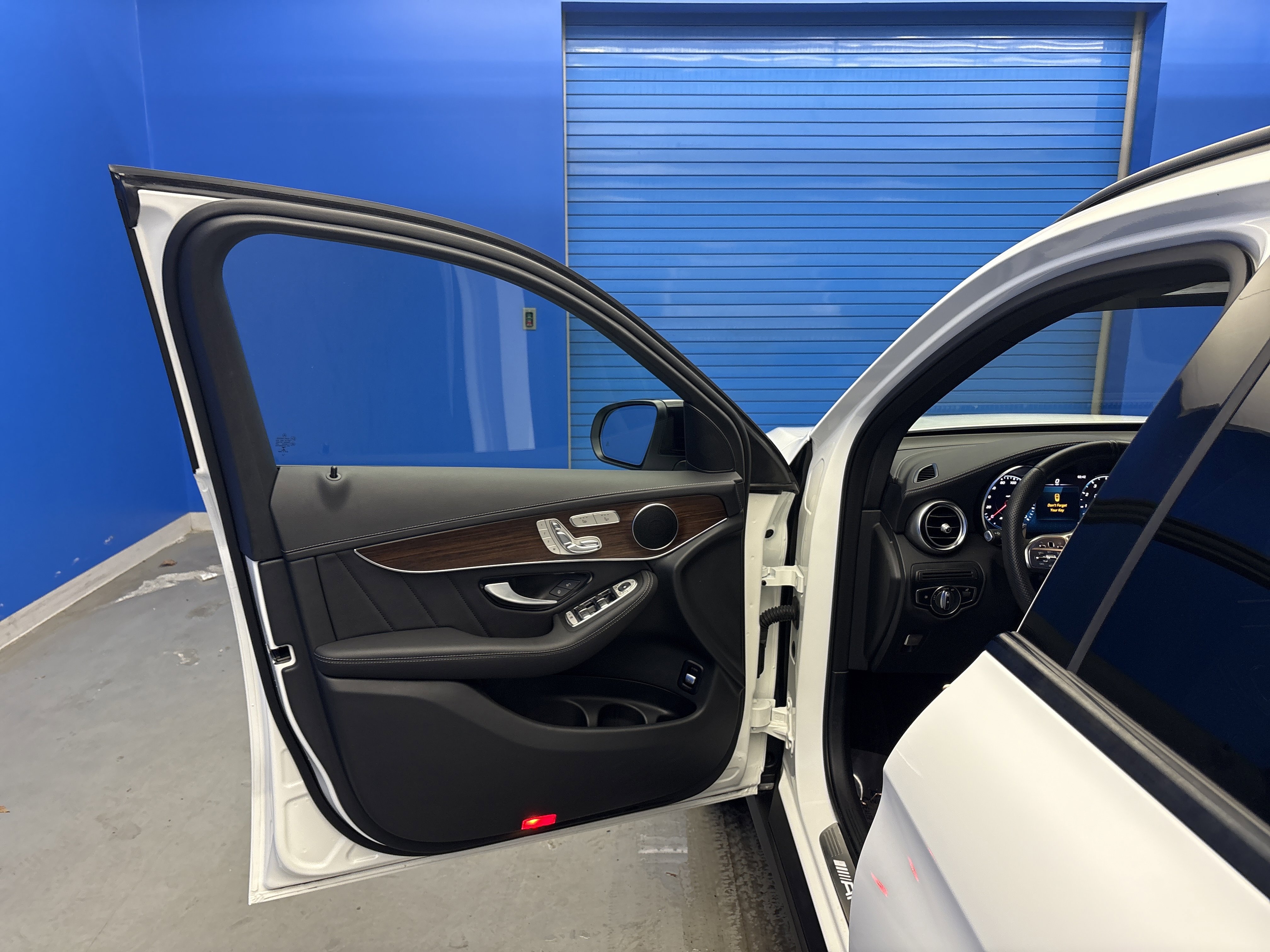 Used 2022 Mercedes-Benz GLC 43 AMG 4MATIC image 9