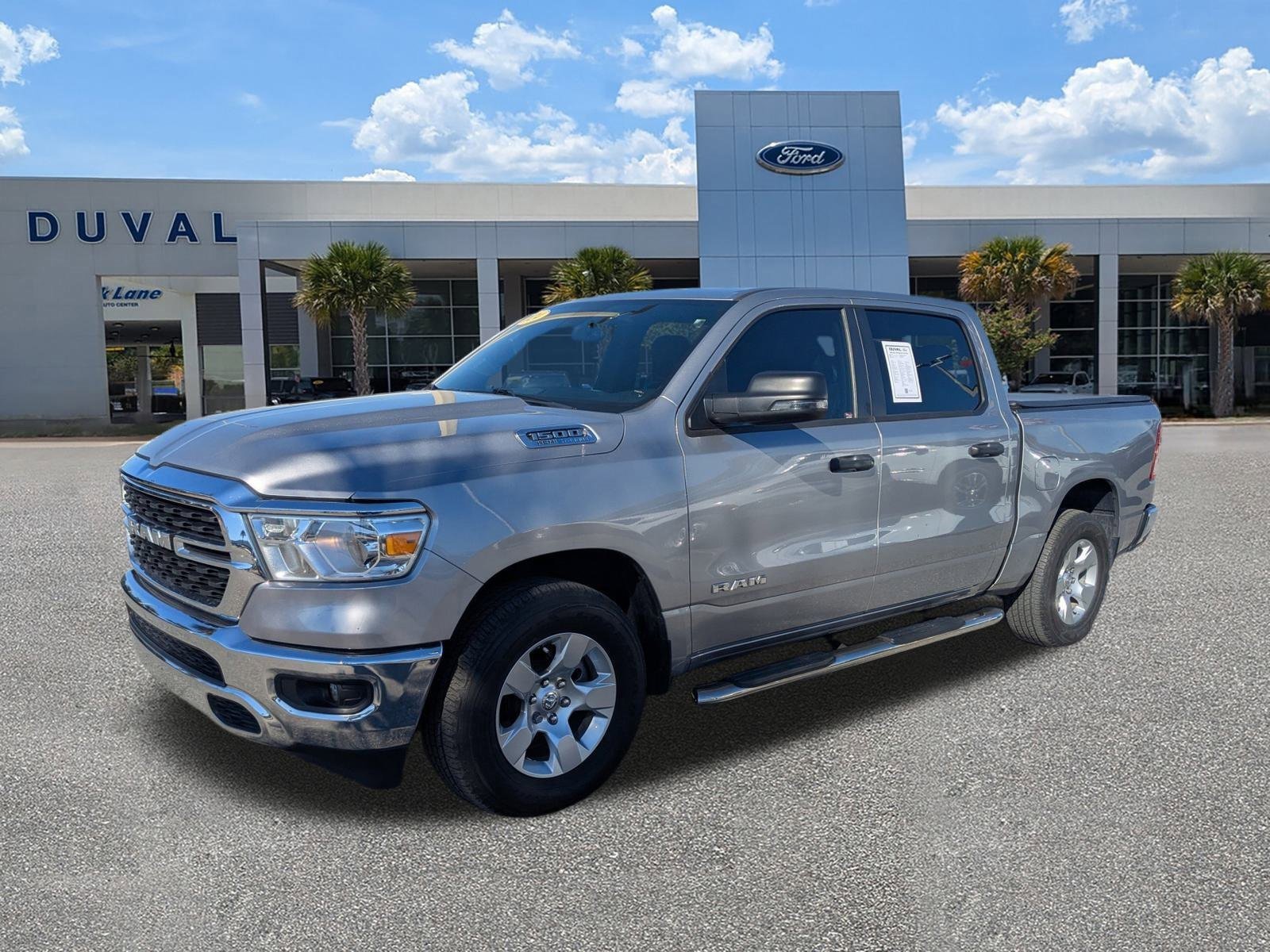 Used 2019 Chevrolet Equinox LT w/ Driver Convenience Package image 8