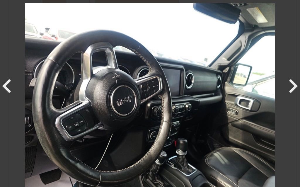 Used 2023 Jeep Wrangler Unlimited Sahara w/ Cold Weather Group AWD/4WD image 10