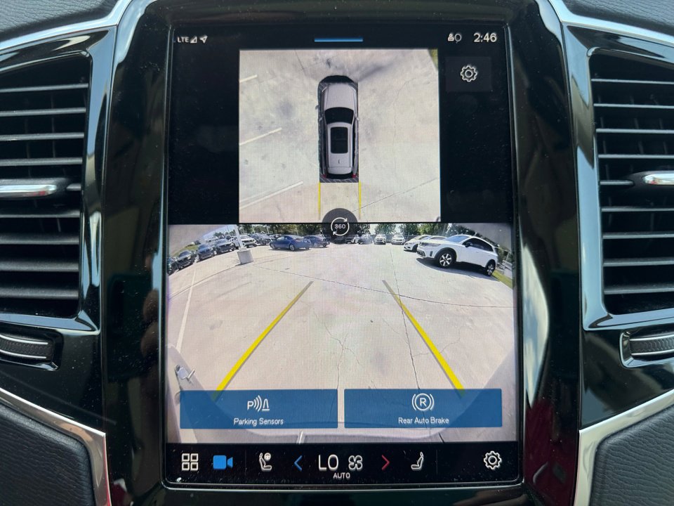 New 2025 Volvo XC90 T8 Plus w/ Protection Package Premier image 19