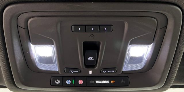 Used 2020 Chevrolet Silverado 2500 LTZ image 36