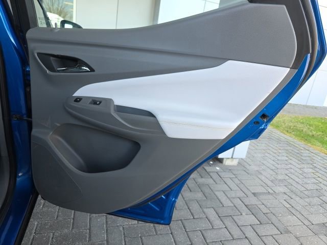 Used 2023 Chevrolet Bolt EUV Premier FWD image 11