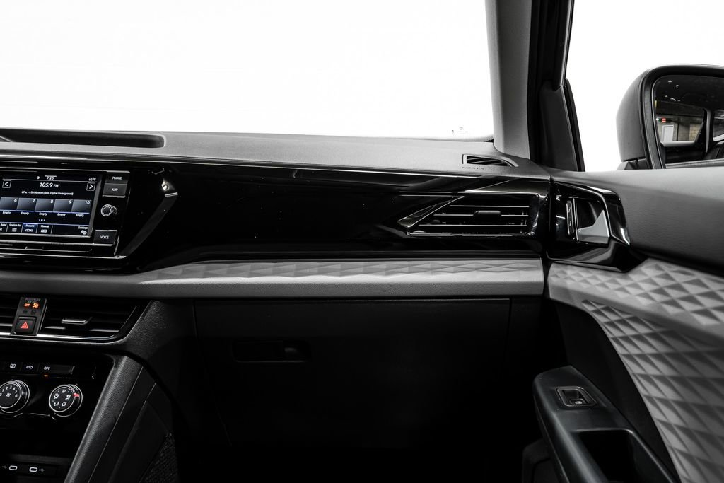 Used 2024 Volkswagen Taos S image 27