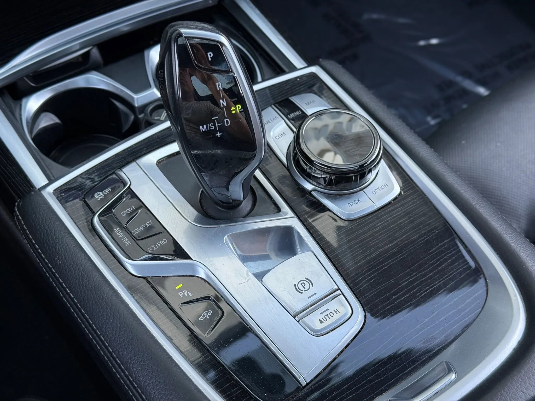 Used 2019 BMW 740i w/ Executive Package RWD image 25