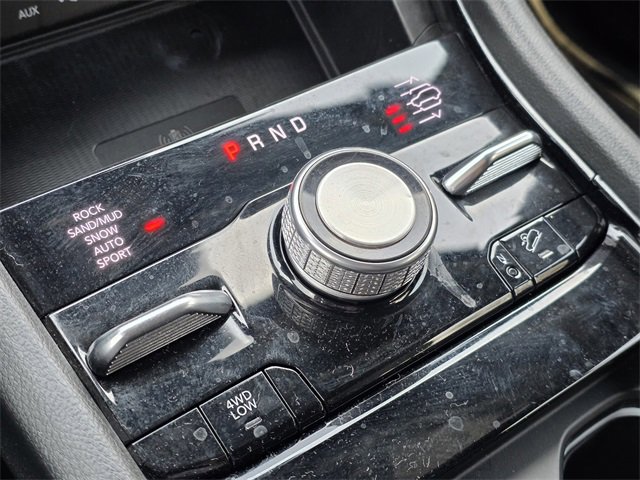 Used 2024 Jeep Grand Cherokee L Summit w/ High Altitude Package image 17