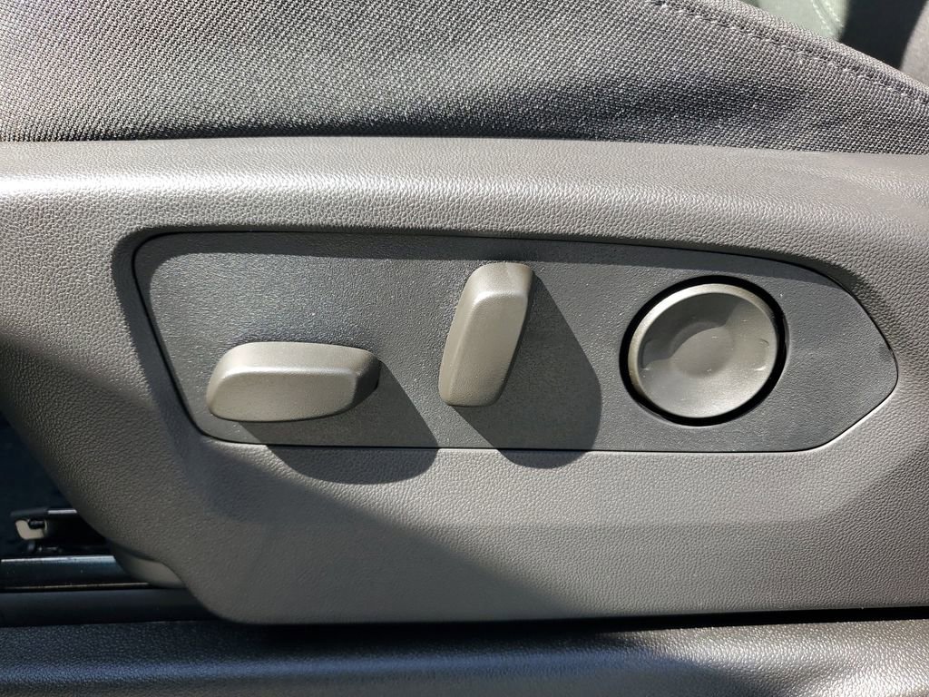 New 2026 Chevrolet Suburban LS image 22