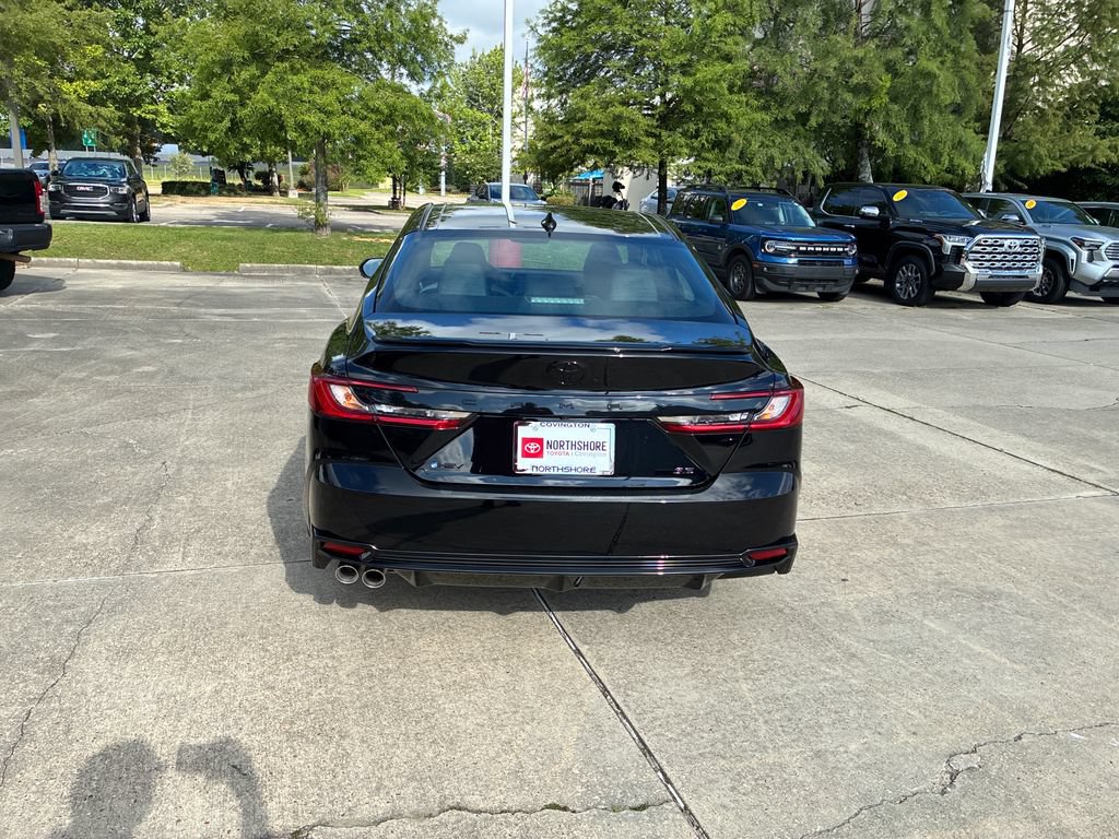 New 2026 Toyota Camry Hybrid FWD image 5