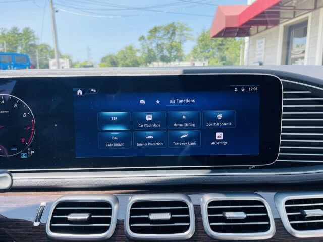 Used 2024 Mercedes-Benz GLE 350 4MATIC w/ 3rd Row Seat Package image 34