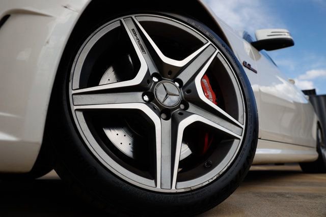 Used 2013 Mercedes-Benz C 63 AMG Sedan w/ AMG Development Pkg image 34