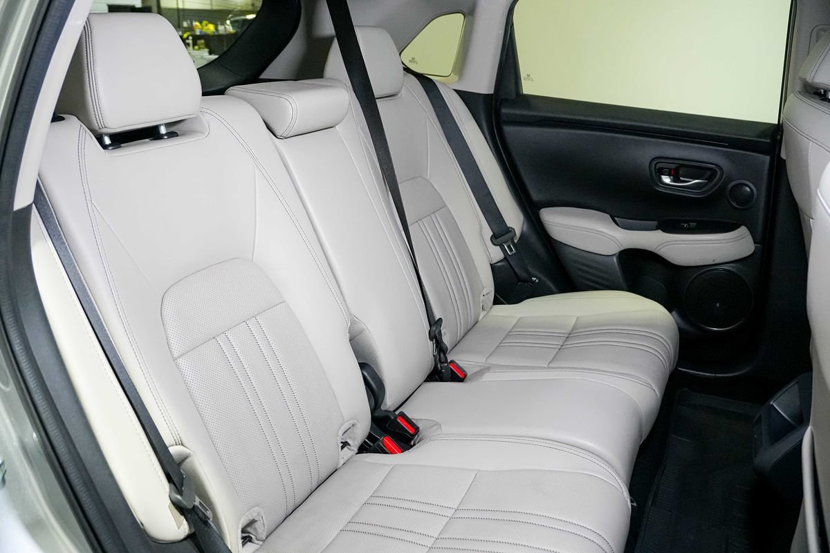 Used 2023 Honda HR-V EX-L image 17