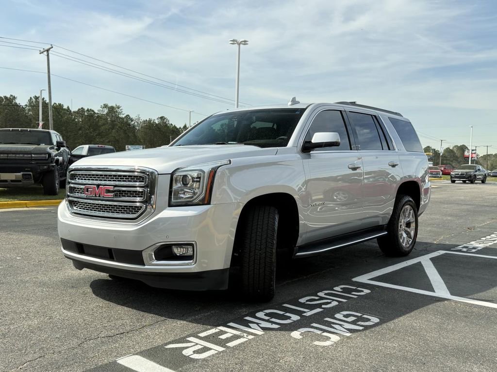 Used 2017 GMC Yukon SLT image 2