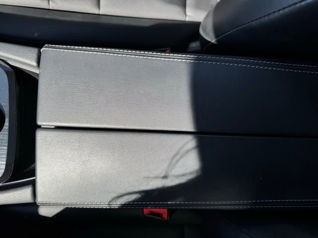 Used 2021 Nissan Rogue SV image 19