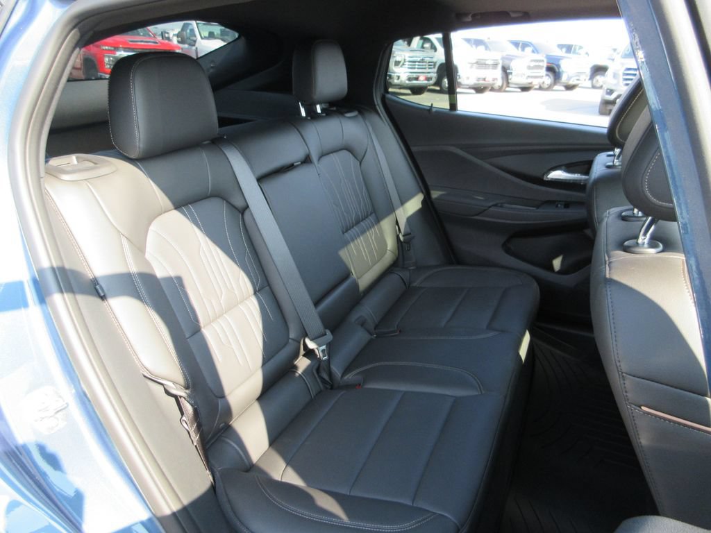 Certified 2026 Buick Envista Avenir FWD image 22