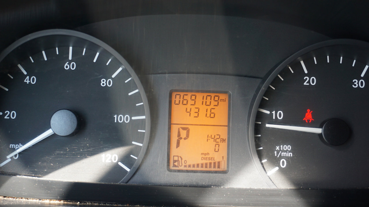 Used 2016 Freightliner Sprinter 2500 image 9