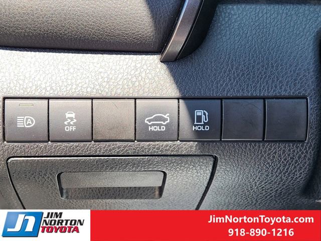 Used 2019 Toyota Camry LE FWD image 24