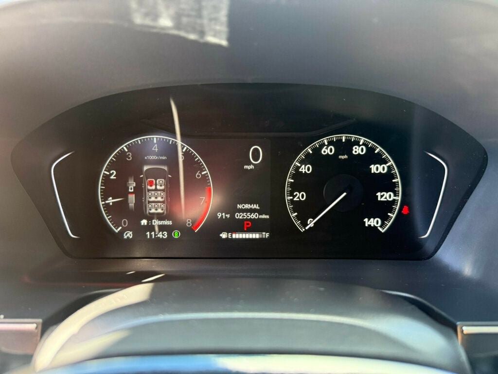 Used 2025 Honda Pilot EX-L image 4