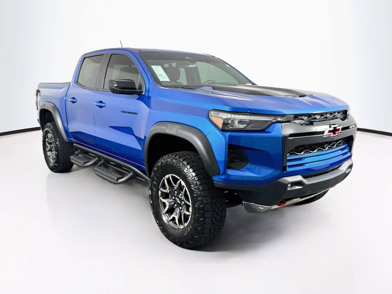 Used 2024 Chevrolet Colorado ZR2 w/ ZR2 Convenience Package III AWD/4WD image 10