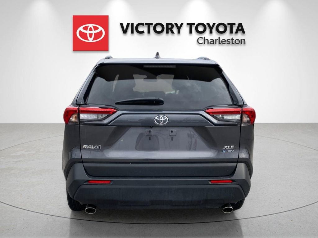 Used 2025 Toyota RAV4 XLE image 4