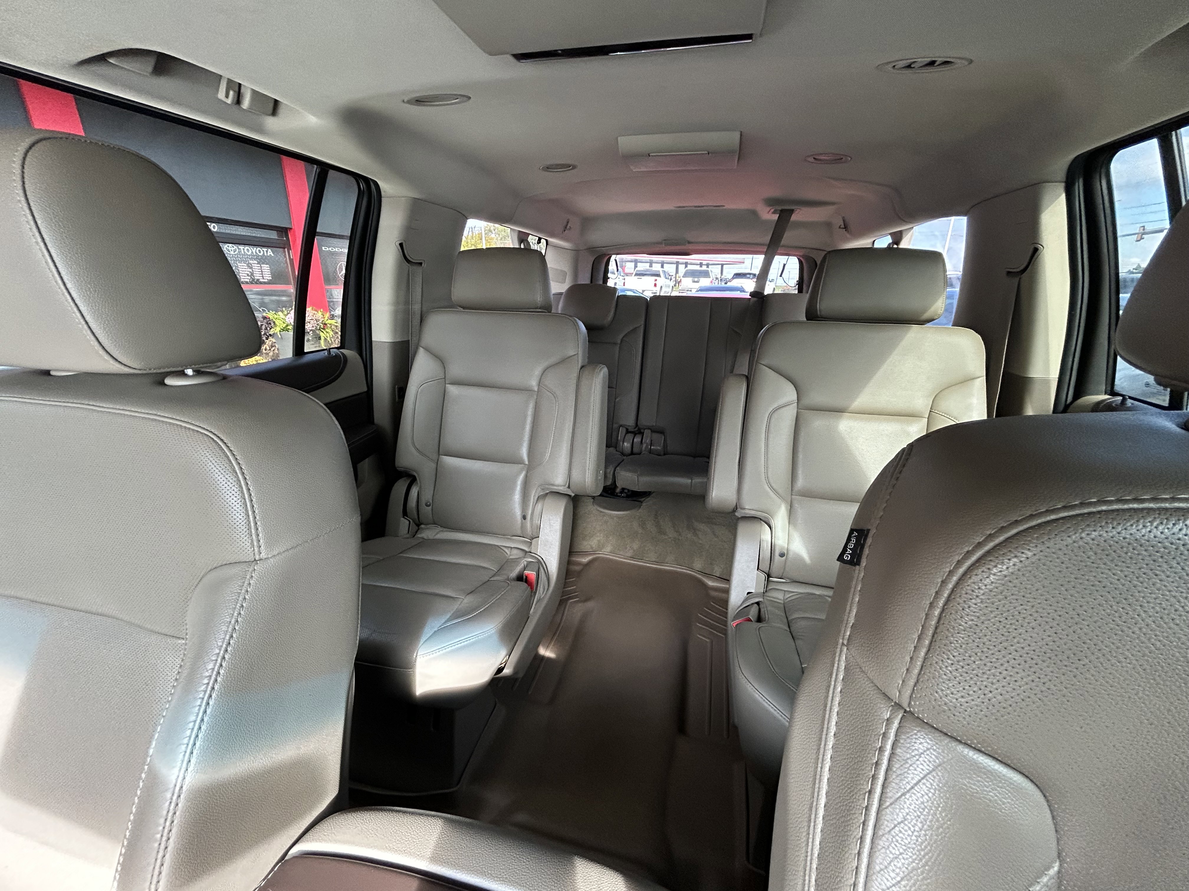 Used 2015 Chevrolet Suburban LTZ image 9