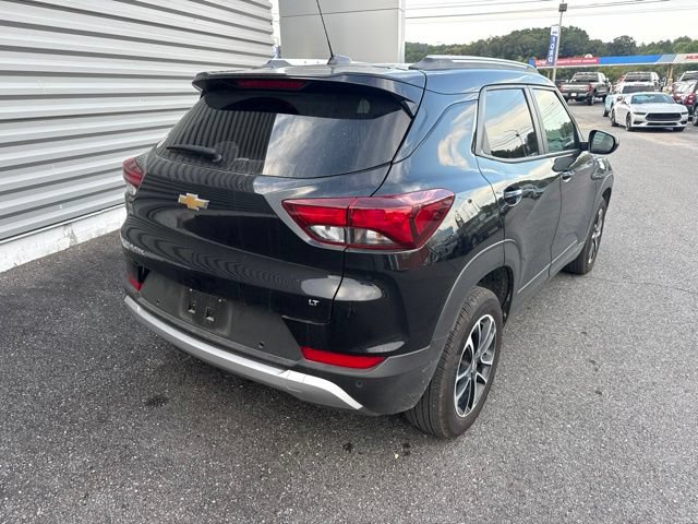 Used 2025 Chevrolet TrailBlazer LT w/ Convenience Package FWD image 4