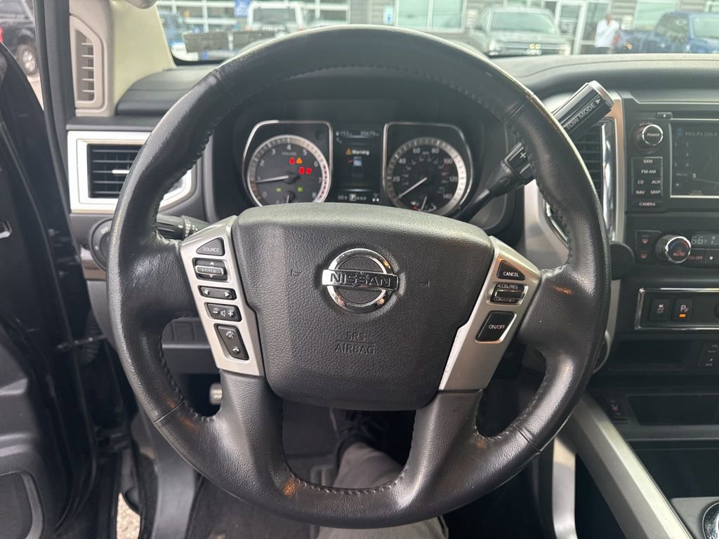 Used 2017 Nissan Titan SV AWD/4WD image 15