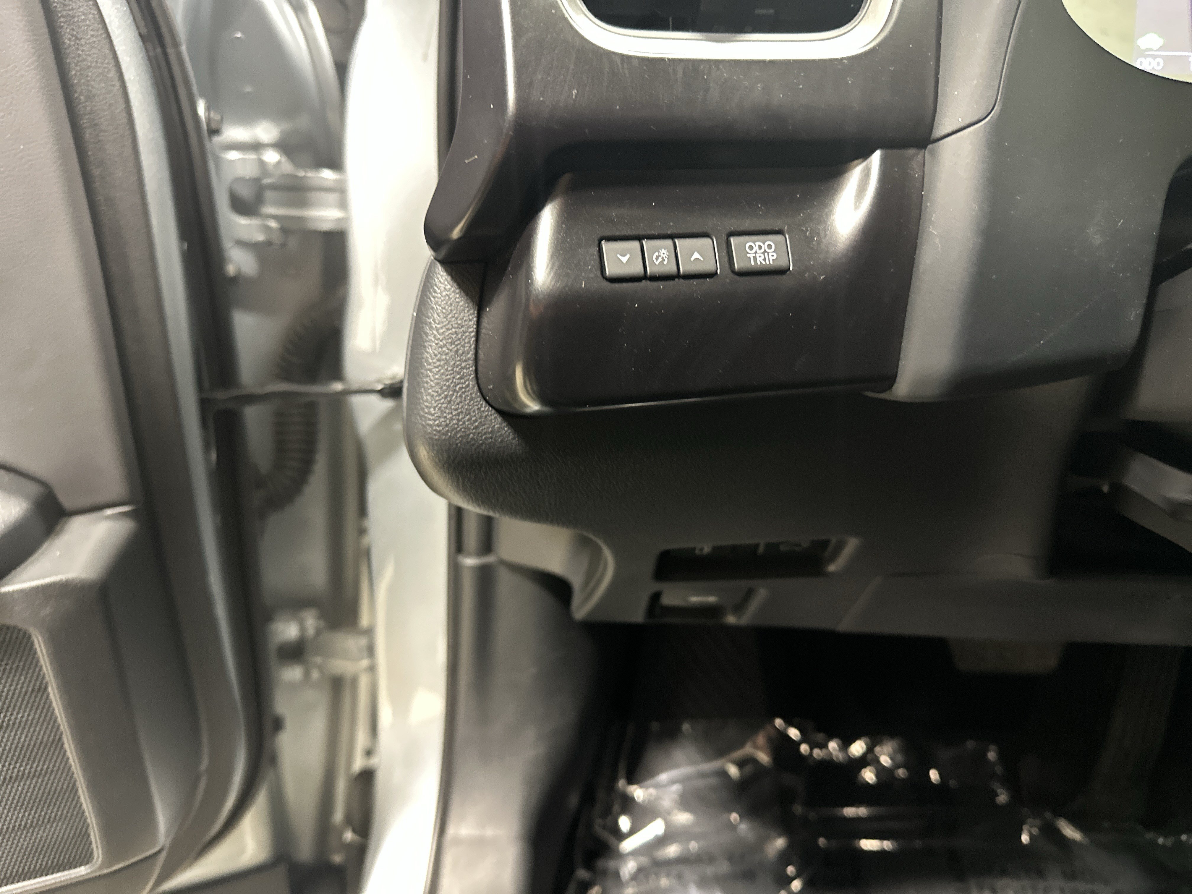 Certified 2023 Lexus UX 250h F Sport w/ Accessory Package (Z2) AWD/4WD image 37