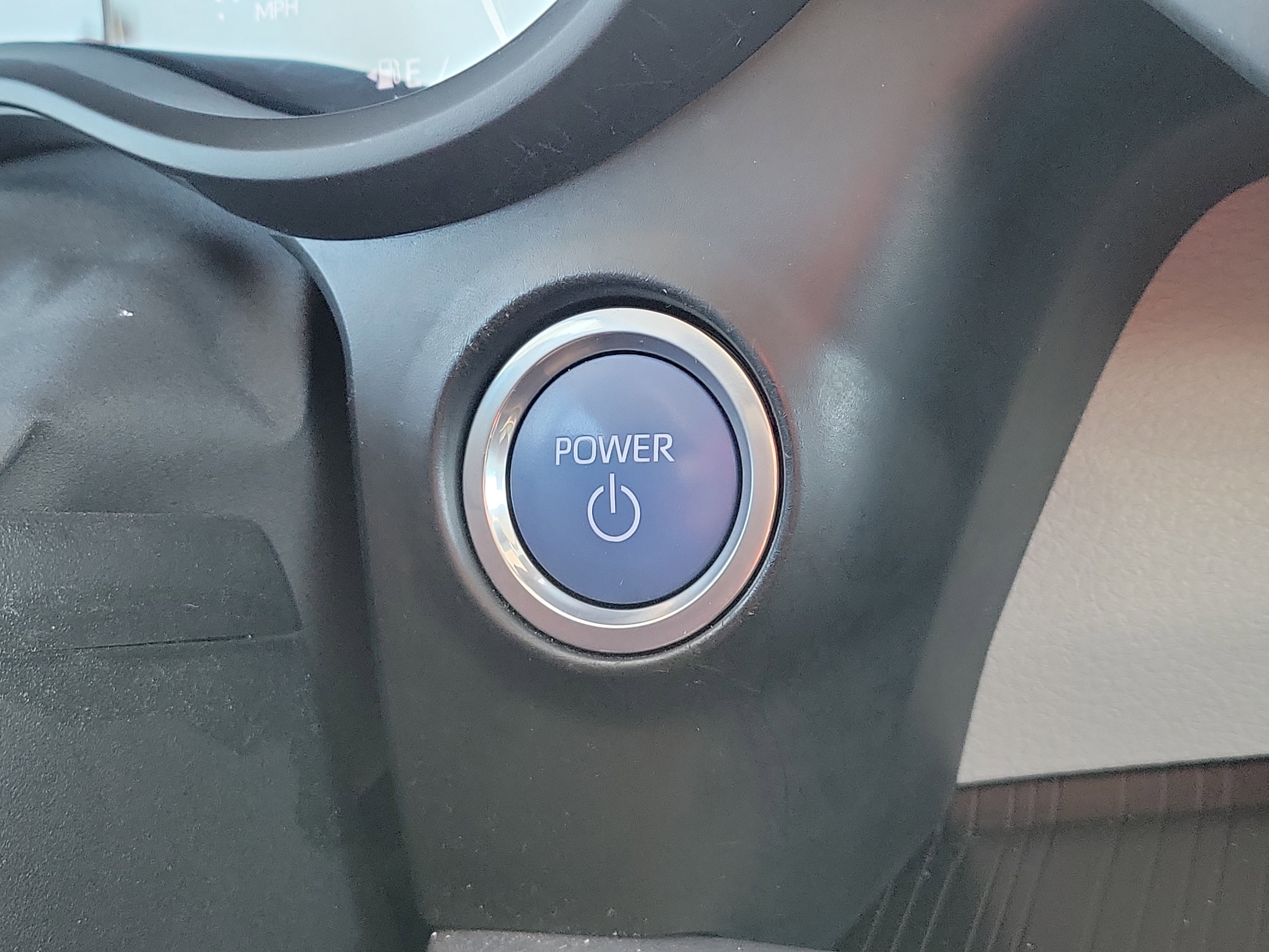 Used 2021 Toyota Sienna XLE image 32