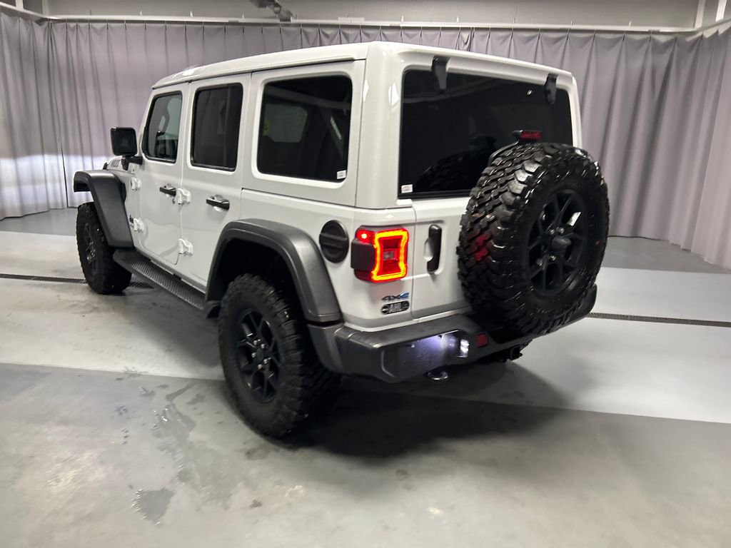 Used 2025 Jeep Wrangler Willys 4xe image 5